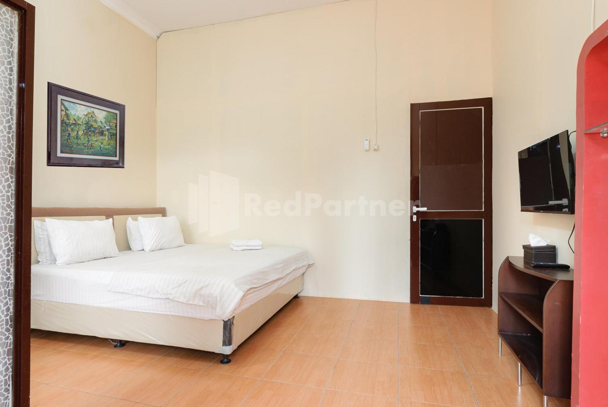 Sr Residence Near Mall Ciputra Cibubur Mitra Reddoorz Bekasi Buitenkant foto